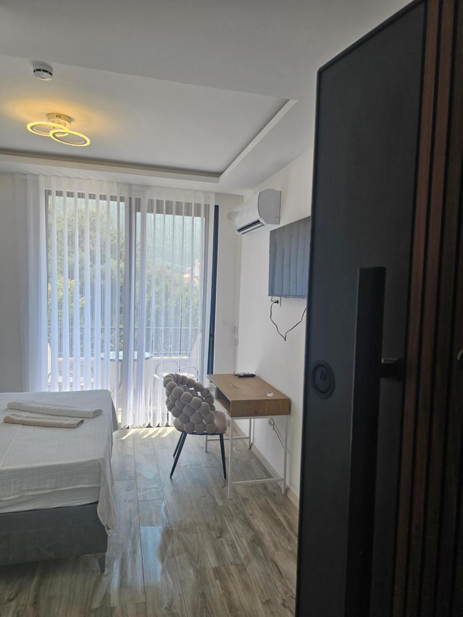La Vida Apartments Budua Esterno foto